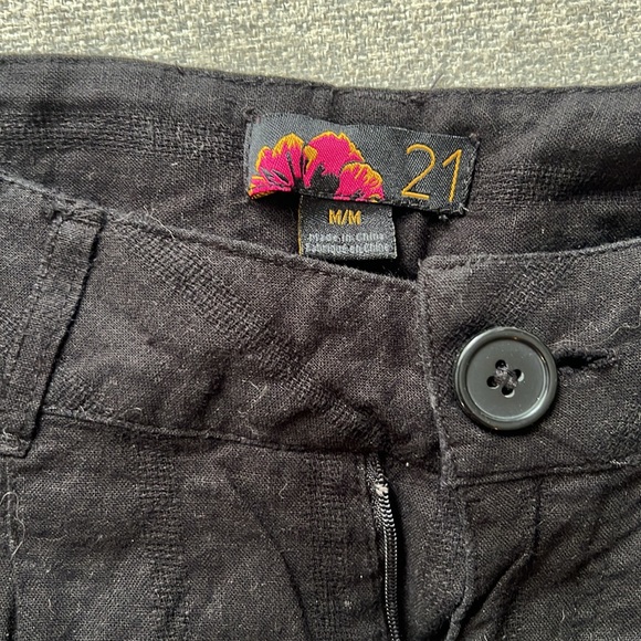 Forever 21 medium black short - Picture 2 of 4